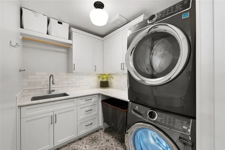 444 Kings Avenue, Morro Bay, California 93442