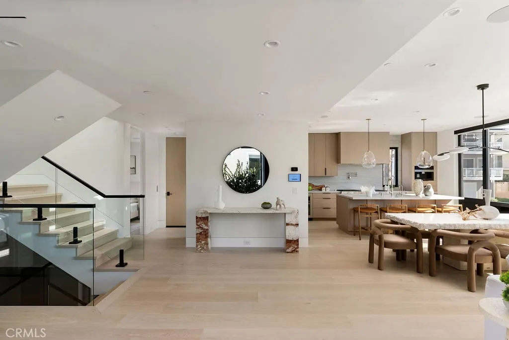 2501 Seaview Avenue, Corona Del Mar, California 92625 home-pic-4