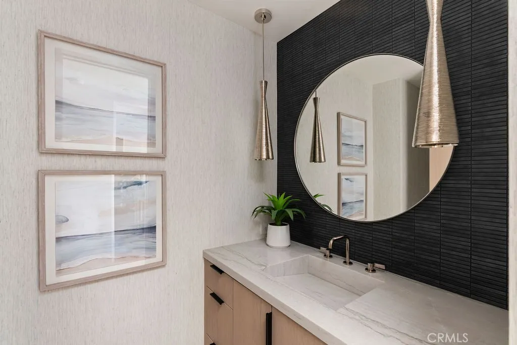 2501 Seaview Avenue, Corona Del Mar, California 92625 home-pic-16