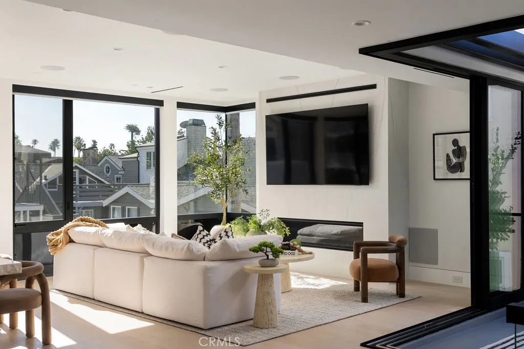 2501 Seaview Avenue, Corona Del Mar, California 92625 home-pic-6
