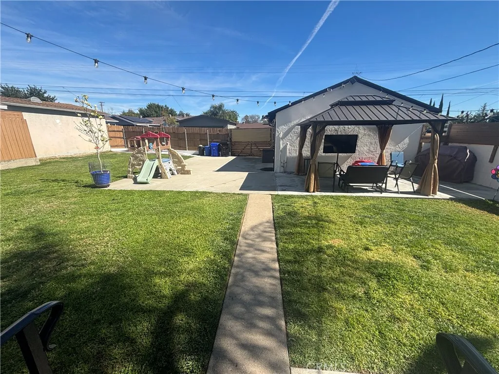 762 N Vallejo, Upland, California 91786 home-pic-18