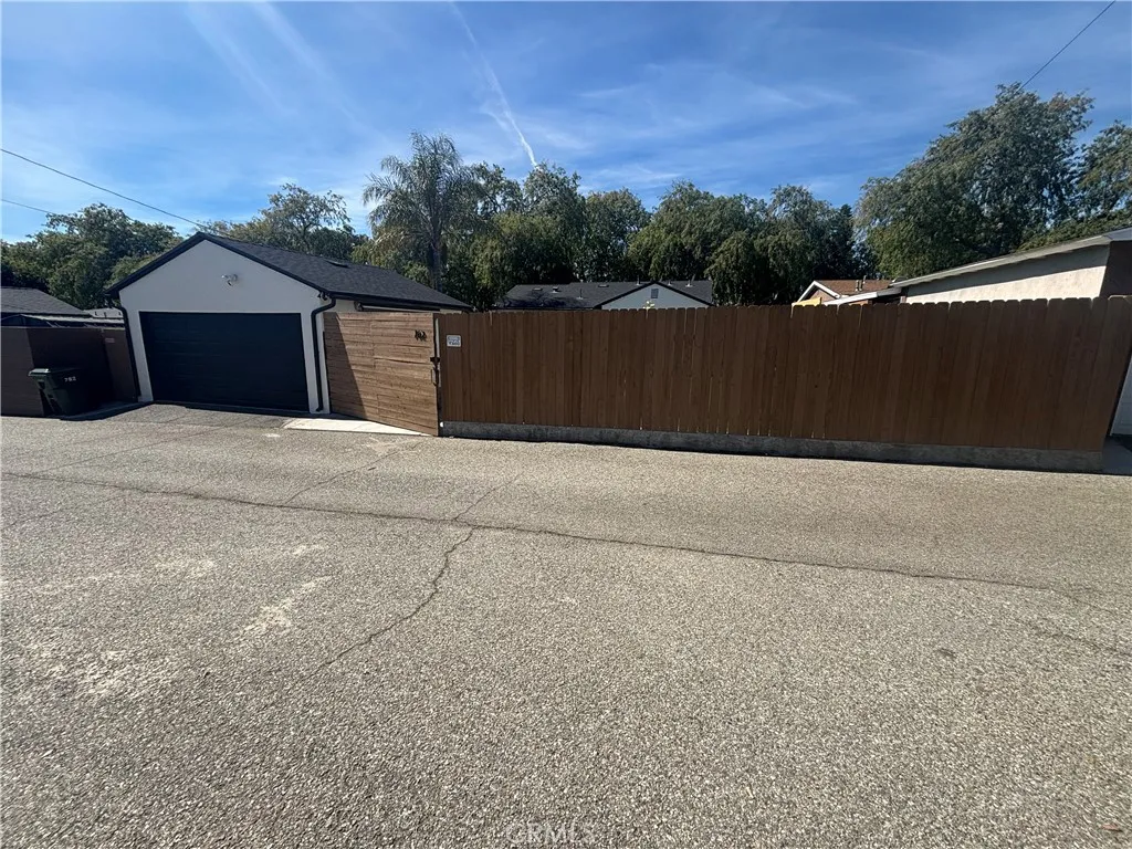 762 N Vallejo, Upland, California 91786 home-pic-22