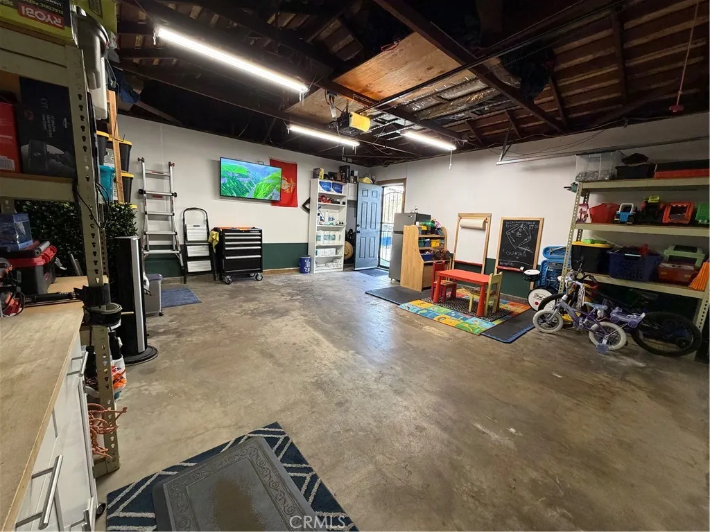 762 N Vallejo, Upland, California 91786 home-pic-25