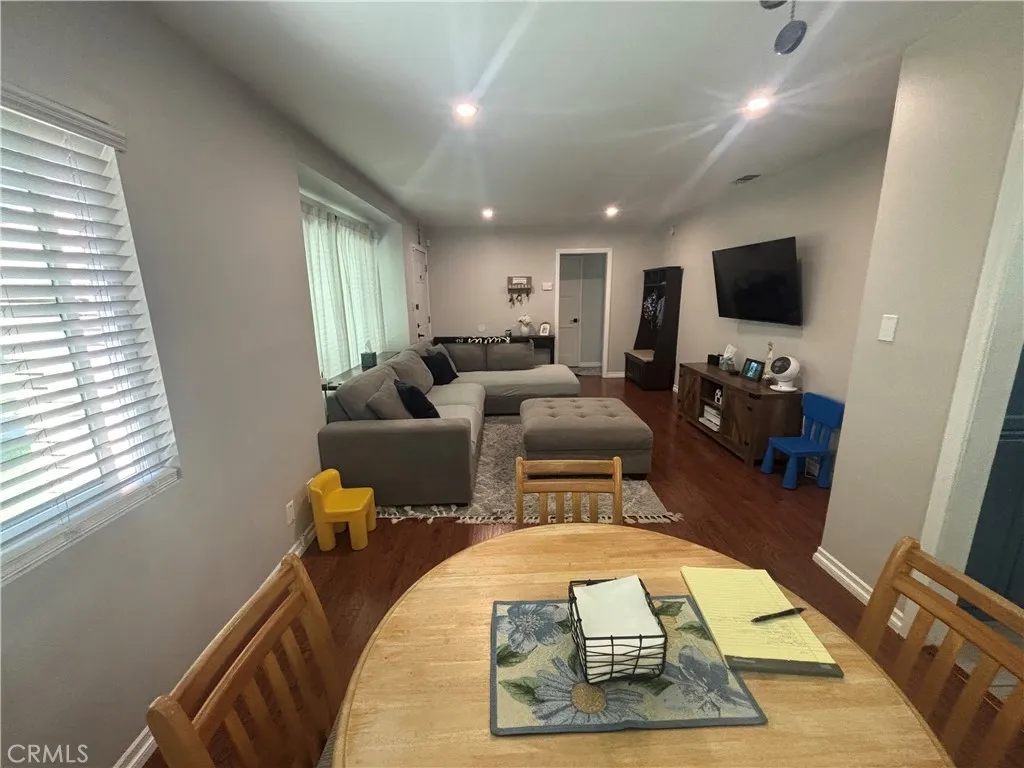 762 N Vallejo, Upland, California 91786 home-pic-4