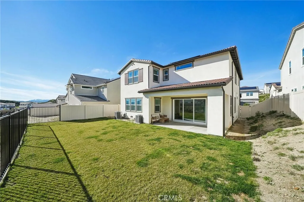 24408 Calle La Roca, Valencia, California 91354 home-pic-38