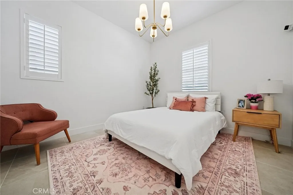 24408 Calle La Roca, Valencia, California 91354 home-pic-32
