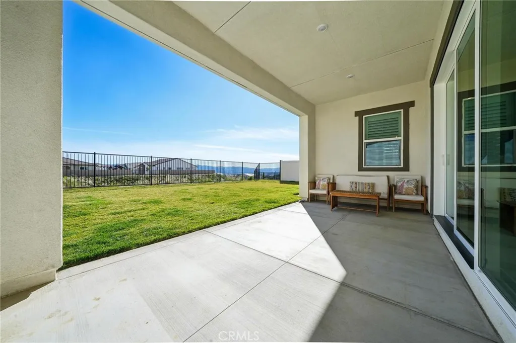 24408 Calle La Roca, Valencia, California 91354 home-pic-36