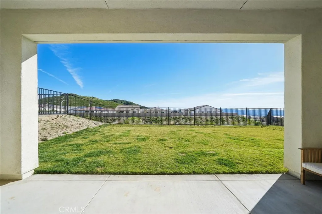 24408 Calle La Roca, Valencia, California 91354 home-pic-37