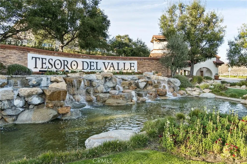 24408 Calle La Roca, Valencia, California 91354 home-pic-44