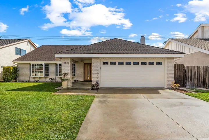 17532 Montbury Circle, Huntington Beach, California 92649