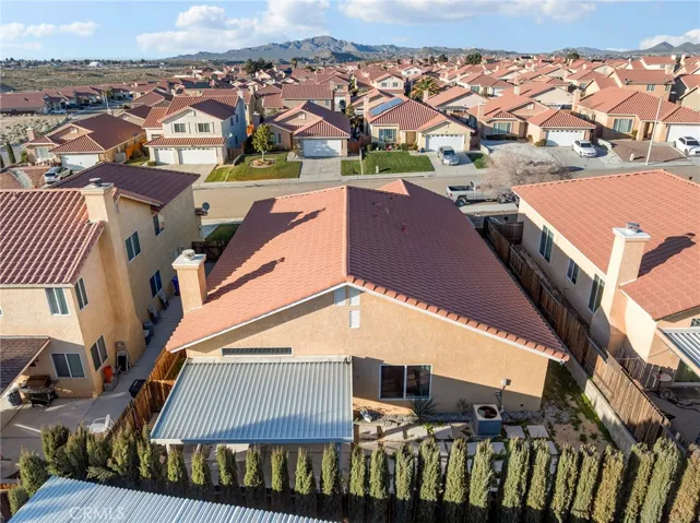 Scenic High Desert surroundings with mountain views and established neighborhood.