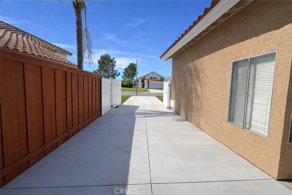 39800 Castile, Murrieta, California 92562 home-pic-6