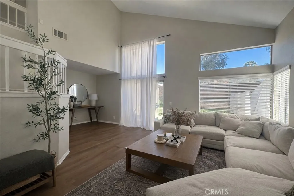 39800 Castile, Murrieta, California 92562 home-pic-8