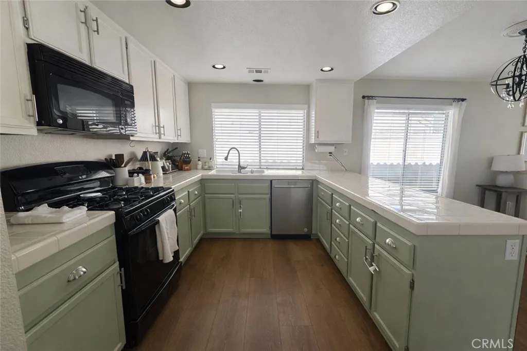39800 Castile, Murrieta, California 92562 home-pic-11