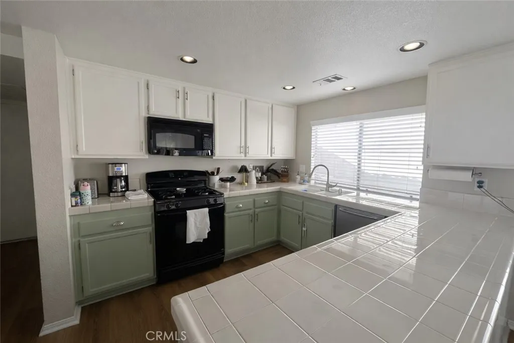 39800 Castile, Murrieta, California 92562 home-pic-12