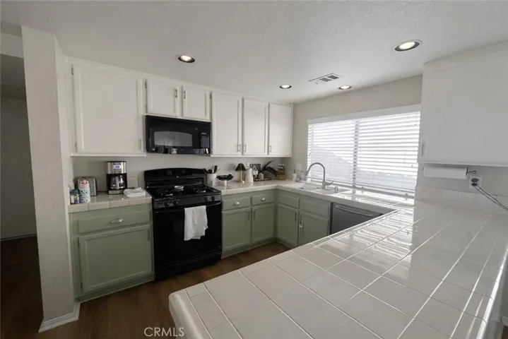 39800 Castile, Murrieta, California 92562
