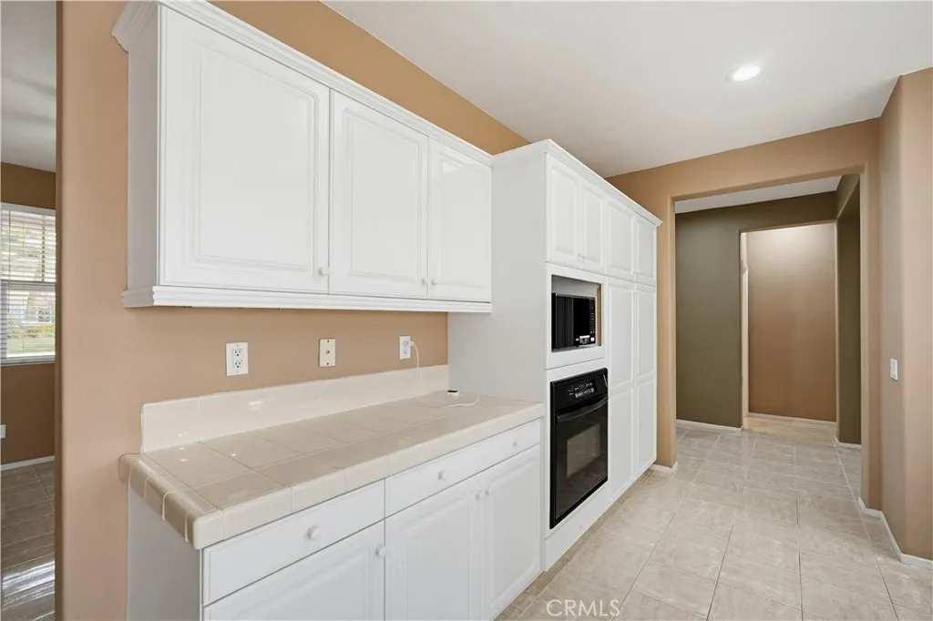 29283 Gandolf Ct., Murrieta, California 92563 home-pic-10