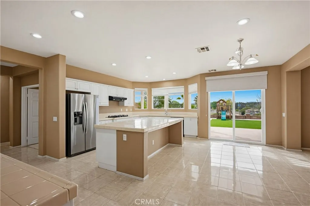 29283 Gandolf Ct., Murrieta, California 92563 home-pic-7