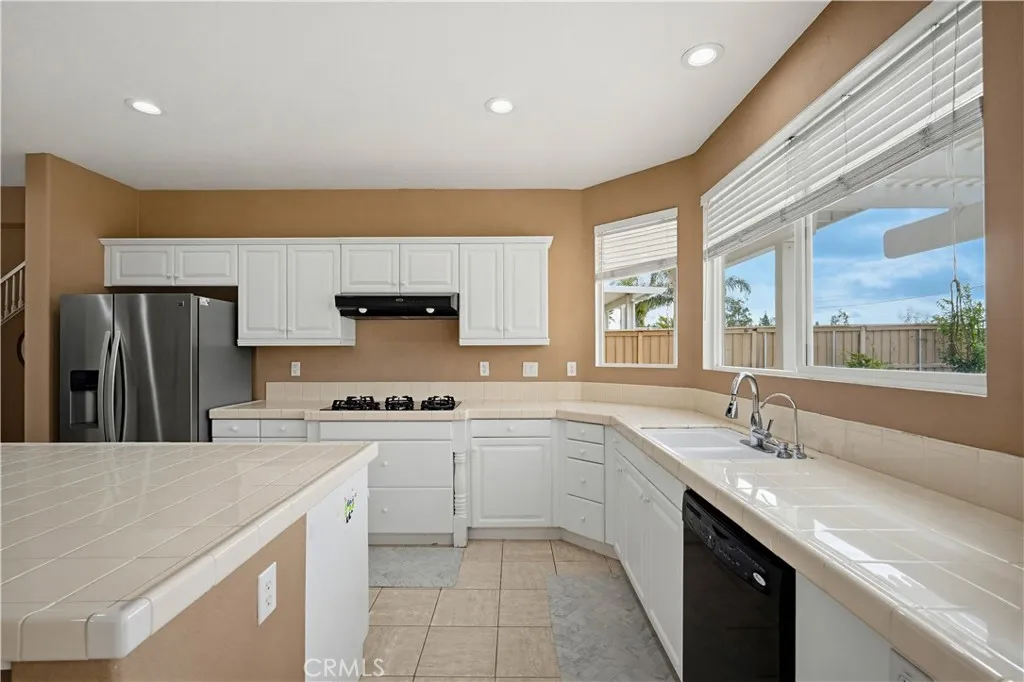 29283 Gandolf Ct., Murrieta, California 92563 home-pic-9