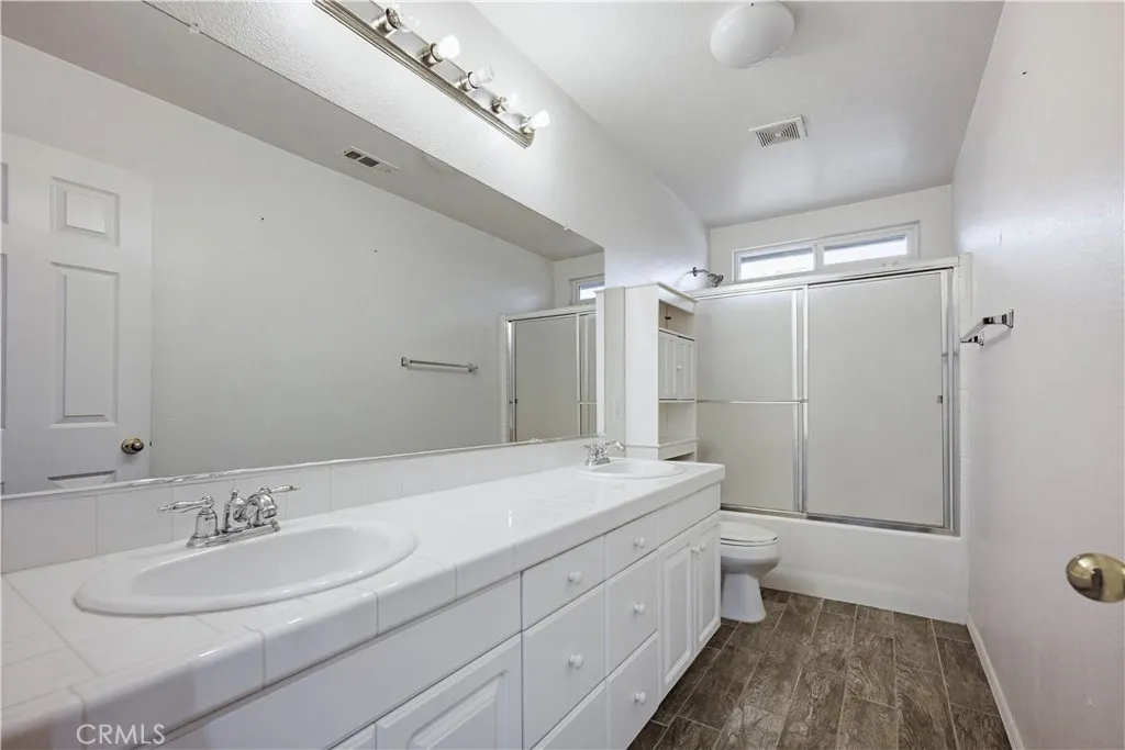 29283 Gandolf Ct., Murrieta, California 92563 home-pic-32
