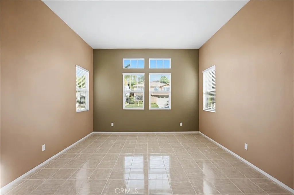 29283 Gandolf Ct., Murrieta, California 92563 home-pic-4