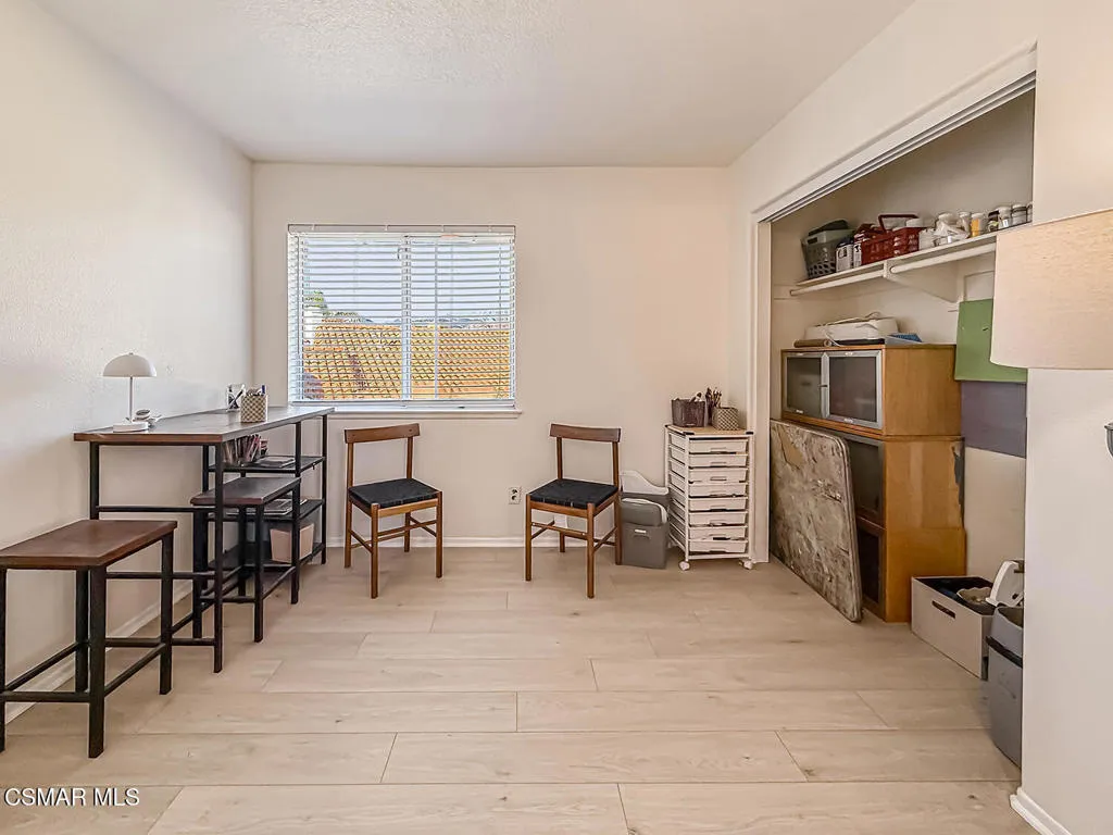 1106 Mockingbird Lane, Fillmore, California 93015 home-pic-17