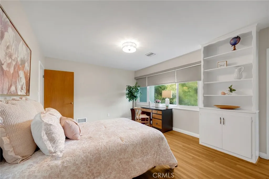 1112 Riedel Avenue, Fullerton, California 92831 home-pic-11