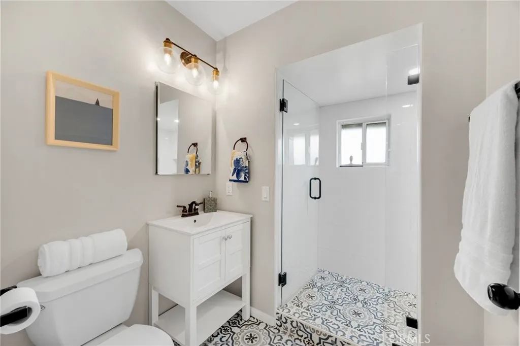 1112 Riedel Avenue, Fullerton, California 92831 home-pic-12