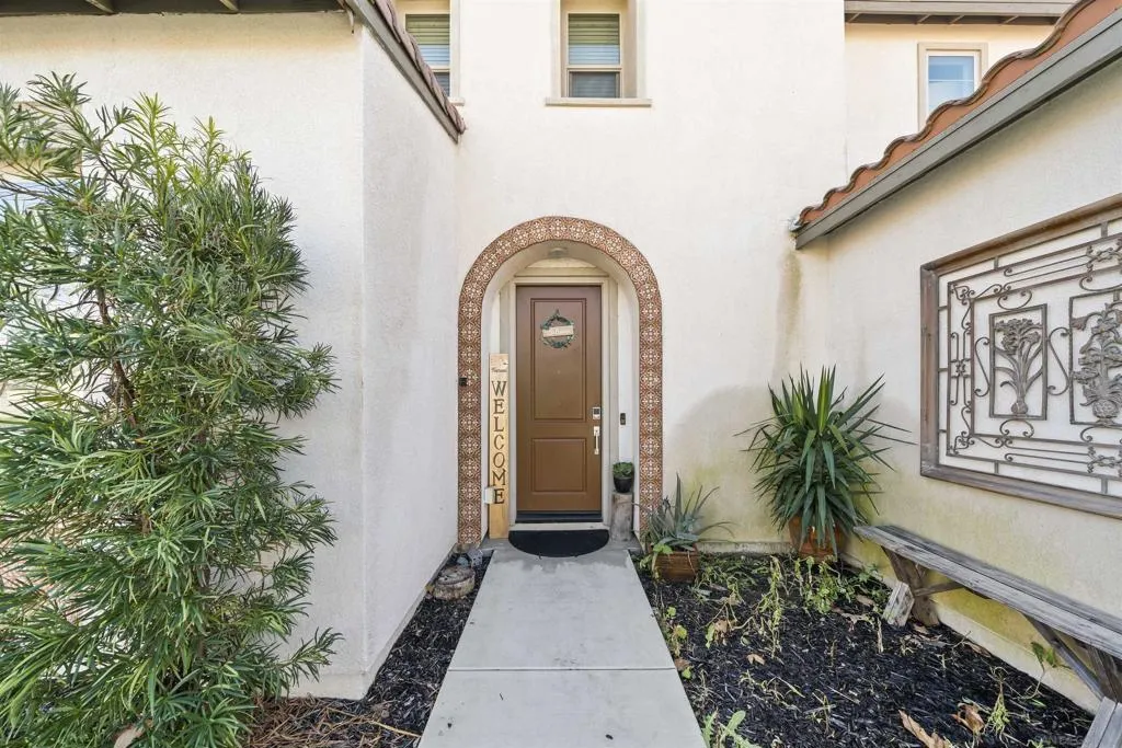 29835 Gypsy Vanner Way, Menifee, California 92584 home-pic-3