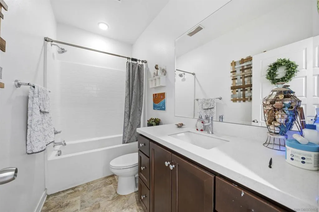 29835 Gypsy Vanner Way, Menifee, California 92584 home-pic-5