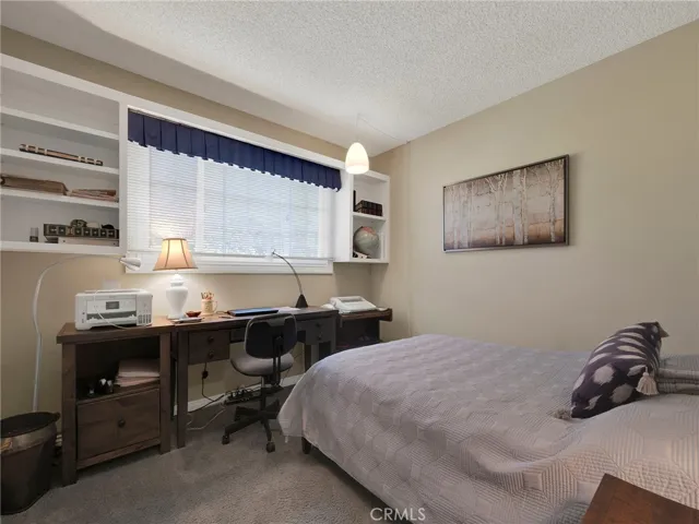 4524 Deanwood, Woodland Hills, California 91364