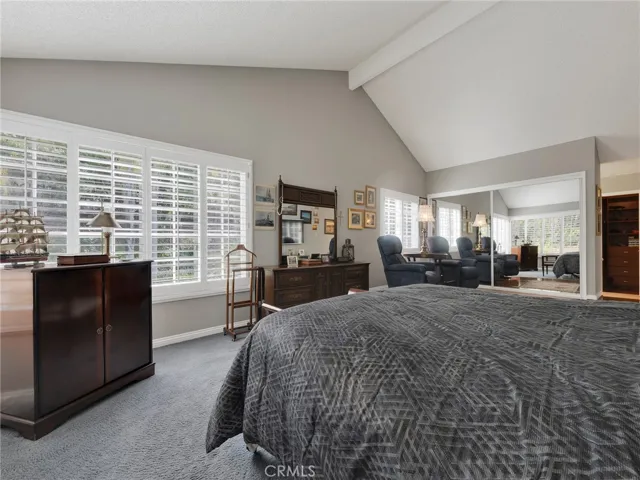 4524 Deanwood, Woodland Hills, California 91364
