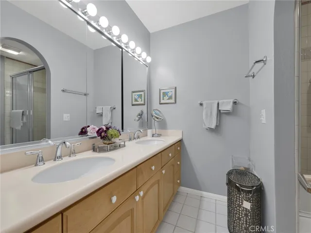 4524 Deanwood, Woodland Hills, California 91364