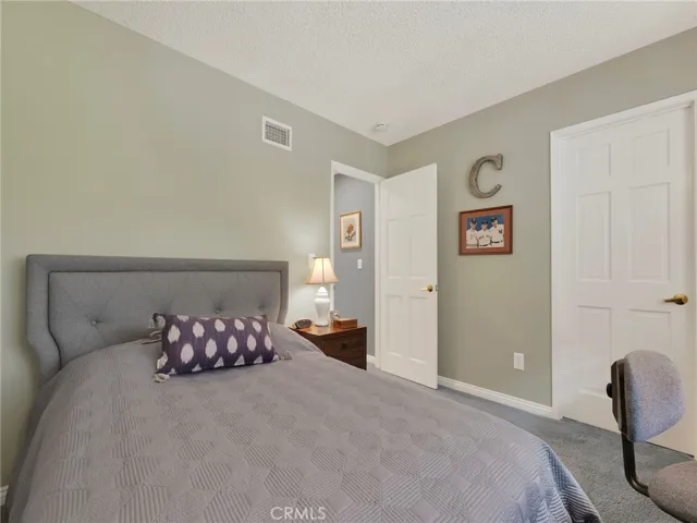 4524 Deanwood, Woodland Hills, California 91364