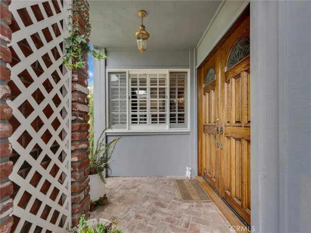 4524 Deanwood, Woodland Hills, California 91364