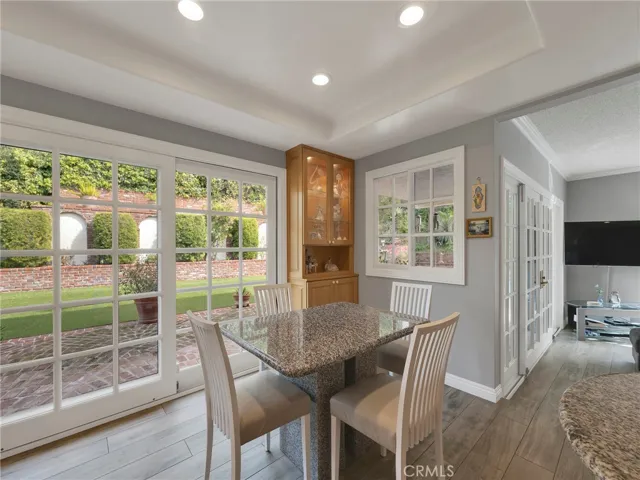 4524 Deanwood, Woodland Hills, California 91364