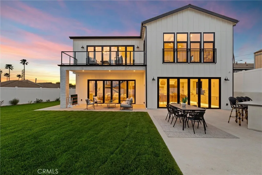 524 Cluster Lane, Redondo Beach, California 90278 home-pic-4