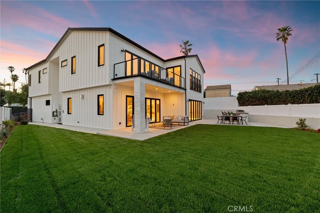 524 Cluster Lane, Redondo Beach, California 90278 home-pic-5