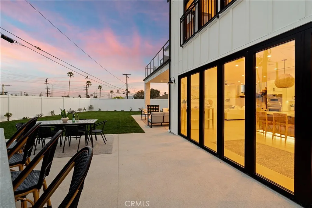 524 Cluster Lane, Redondo Beach, California 90278 home-pic-3
