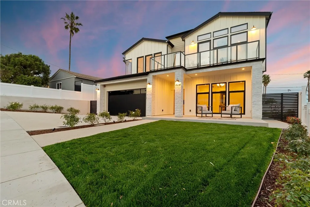 524 Cluster Lane, Redondo Beach, California 90278 home-pic-2