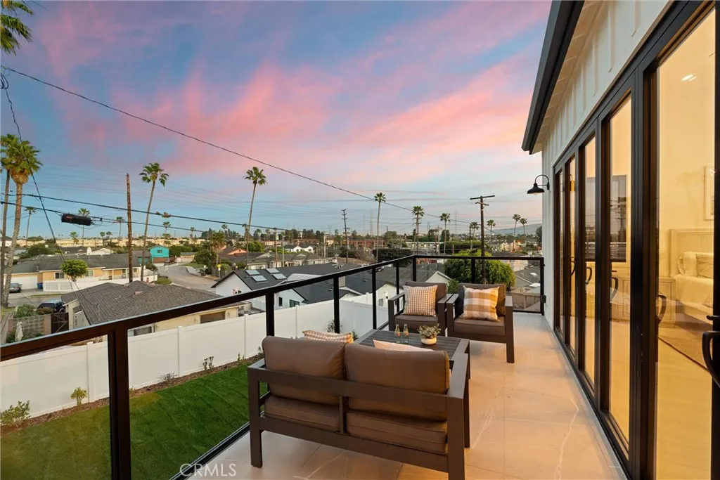 524 Cluster Lane, Redondo Beach, California 90278 home-pic-8