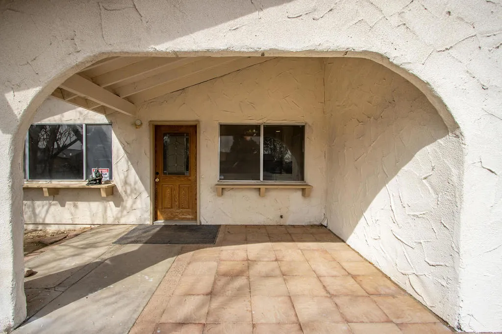 7120 Cholla Avenue, Yucca Valley, California 92284 home-pic-2
