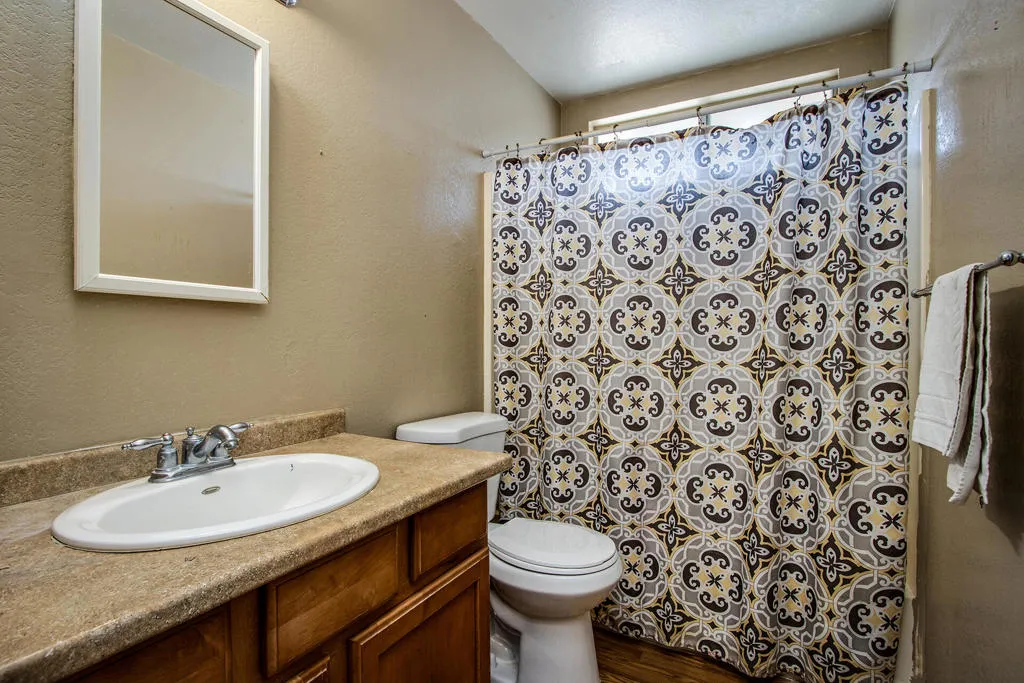 7120 Cholla Avenue, Yucca Valley, California 92284 home-pic-16