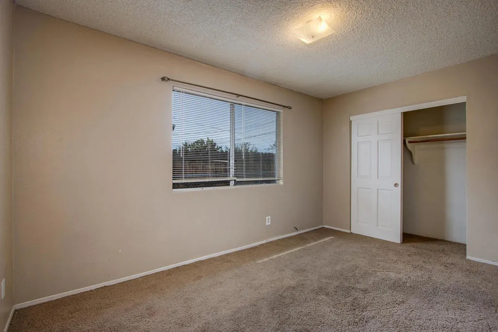 7120 Cholla Avenue, Yucca Valley, California 92284 home-pic-13