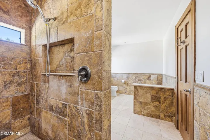 45-web-or-mls-6555-martinique-dr