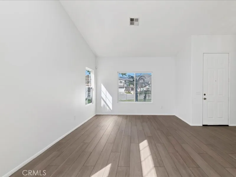 874 Kalpesh Drive, San Jacinto, California 92583 home-pic-9