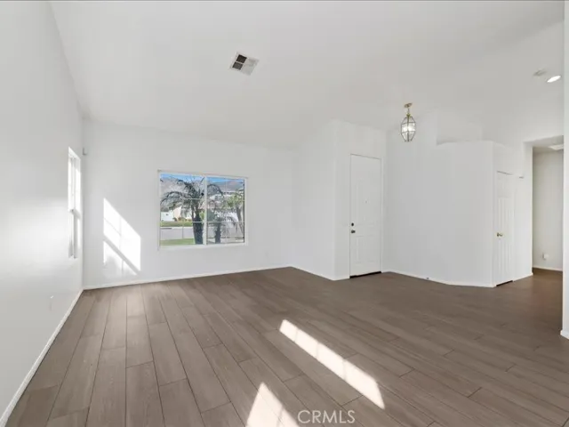 874 Kalpesh Drive, San Jacinto, California 92583