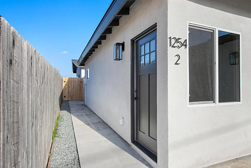 1254 13th Street 1-2, Imperial Beach, California 91932 home-pic-25