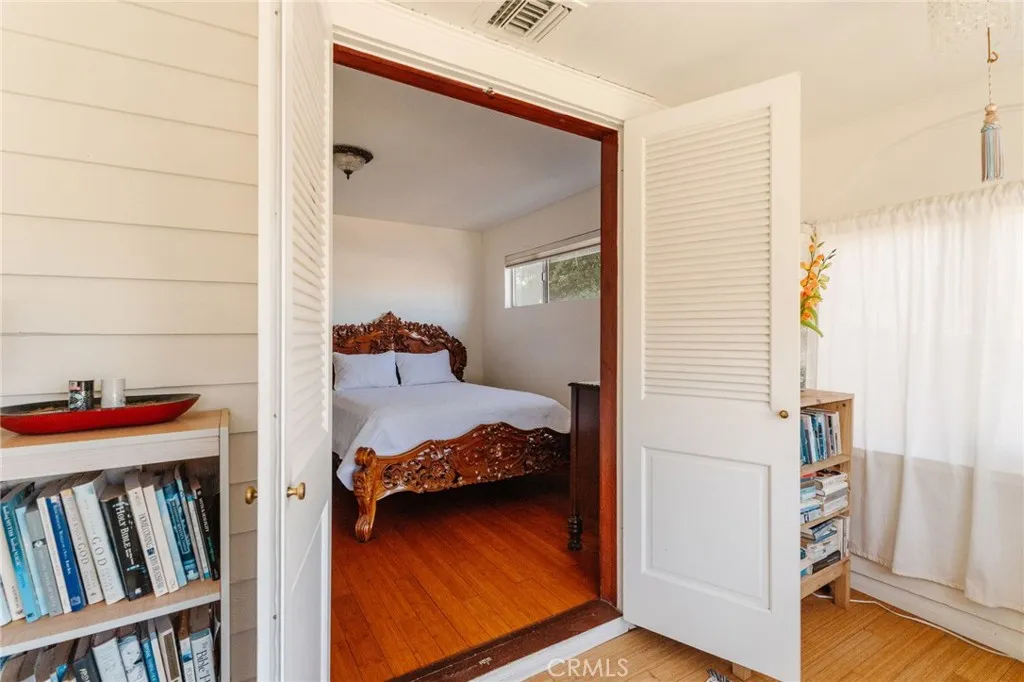 452 Holland Avenue, Los Angeles, California 90042 home-pic-28