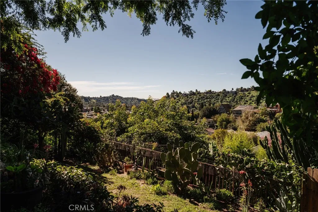 452 Holland Avenue, Los Angeles, California 90042 home-pic-40